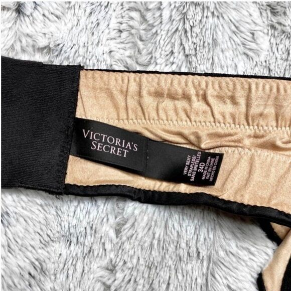 💖Victoria’s Secret Very Sexy Strapless Bra in BLACK, Size: 34D - Picture 7 of 7